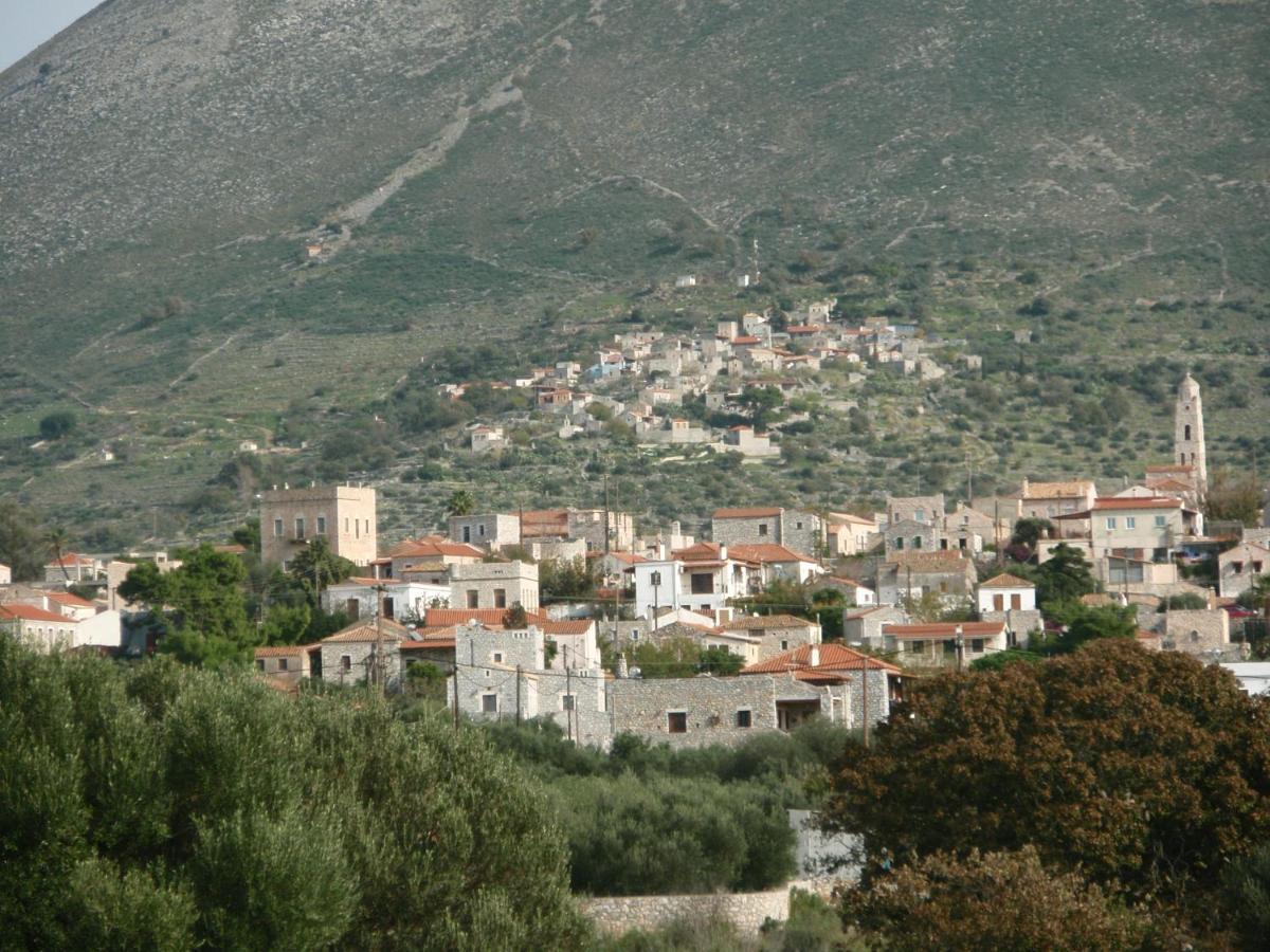 Aspasia House Oítilon Buitenkant foto