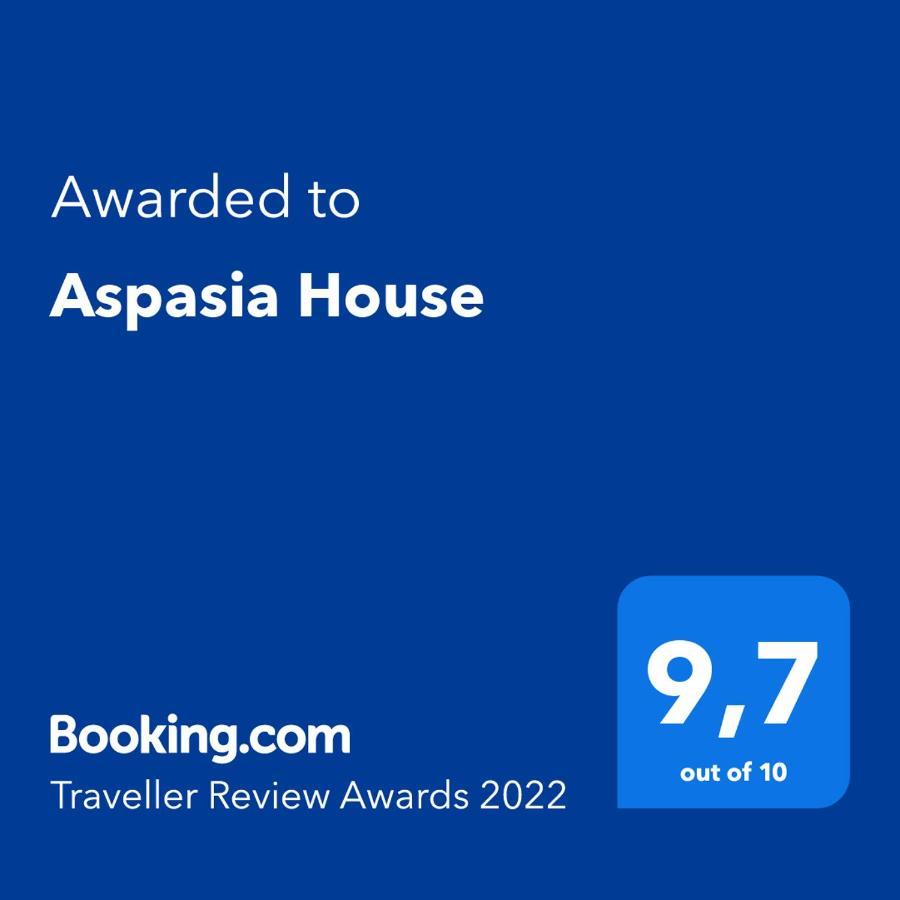 Aspasia House Oítilon Buitenkant foto