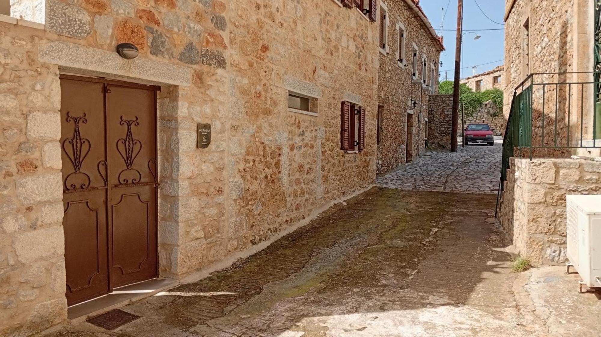 Aspasia House Oítilon Buitenkant foto